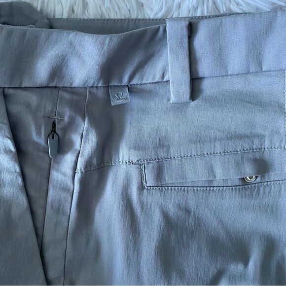 Lululemon Men’s Gray 9” Casual Athleisure Shorts Size 36 - Picture 6 of 6
